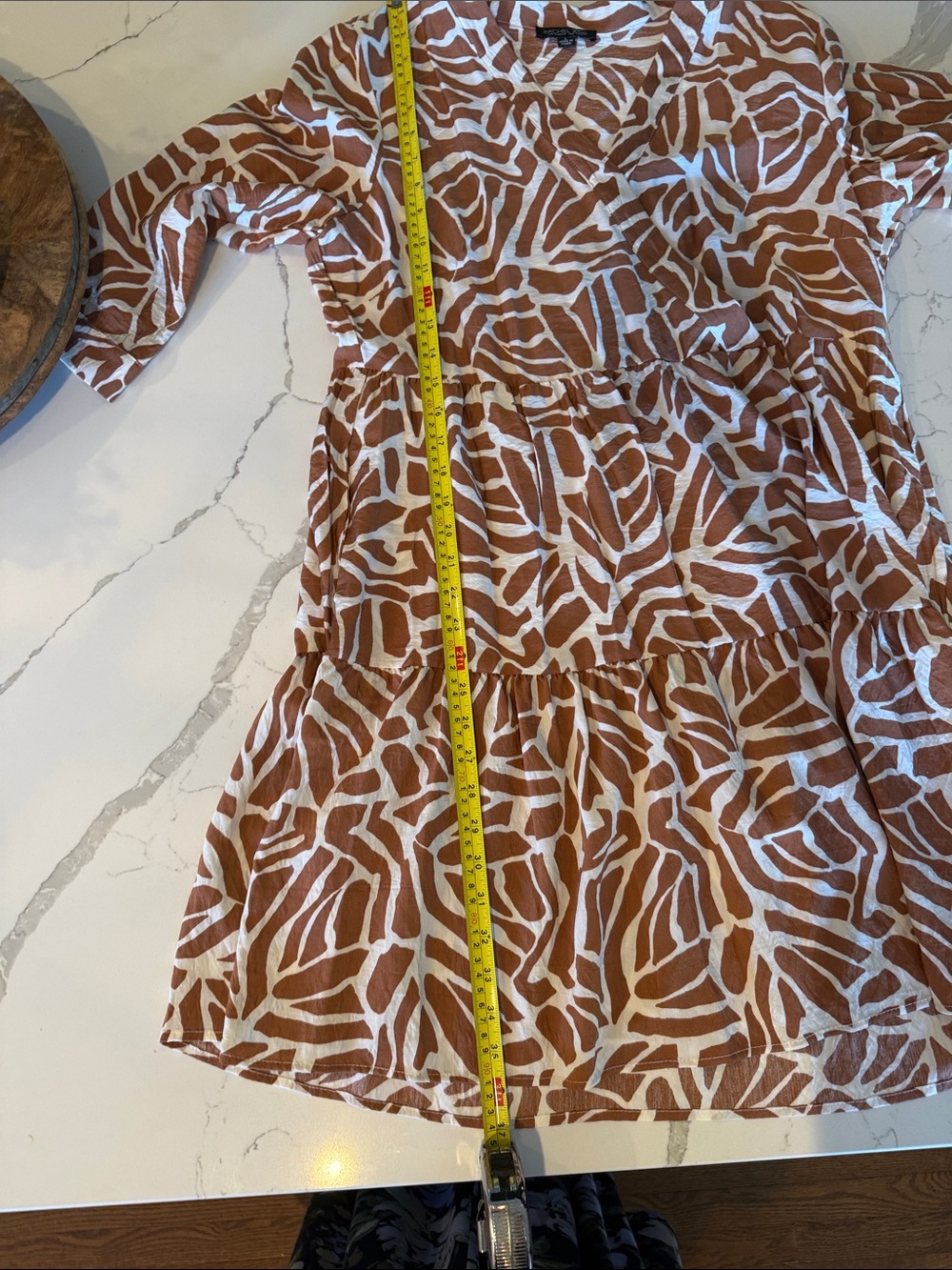 Rachel Zoe Brown and White animal print Tiered V-Neck Dress large - Picture 9 of 9